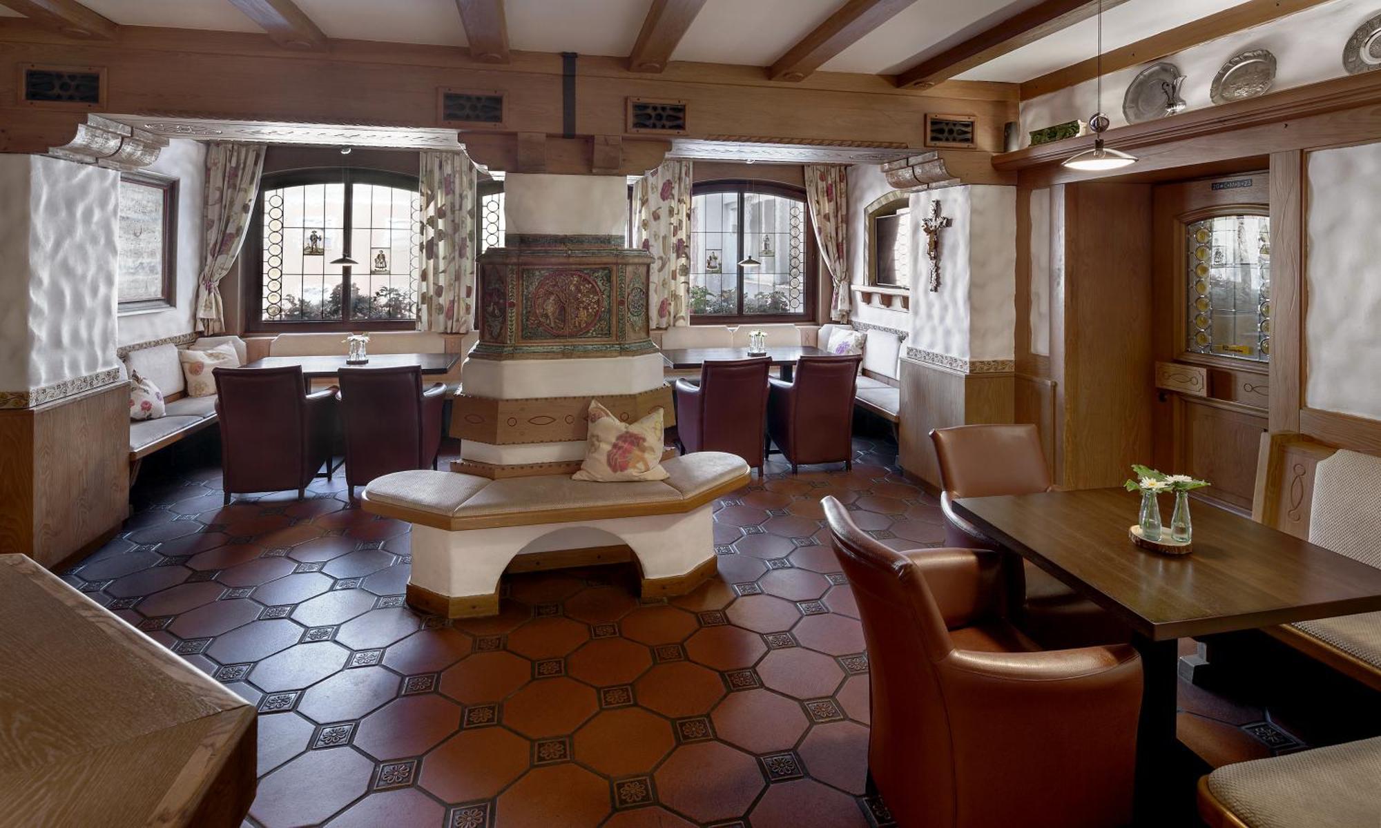 Wirtshaus & Hotel Goldener Greif Edelsfeld 外观 照片